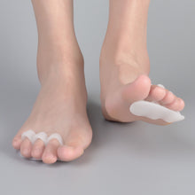 Load image into Gallery viewer, Toe separator, support and supporter SAICARA TOE SEPARATOR. Protects against corns, chafing and separates the toes from each other. 2 pcs in a package
