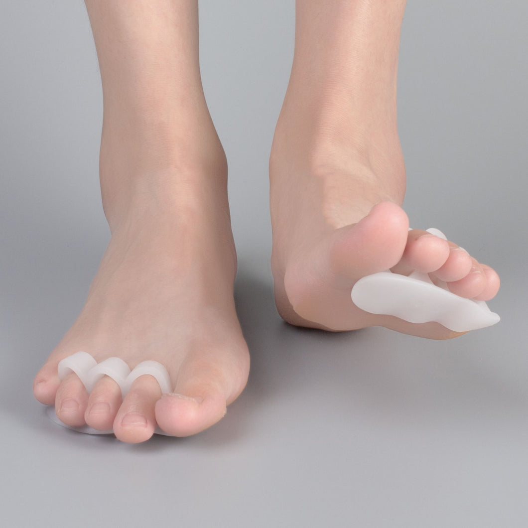 Toe separator, support and supporter SAICARA TOE SEPARATOR. Protects against corns, chafing and separates the toes from each other. 2 pcs in a package